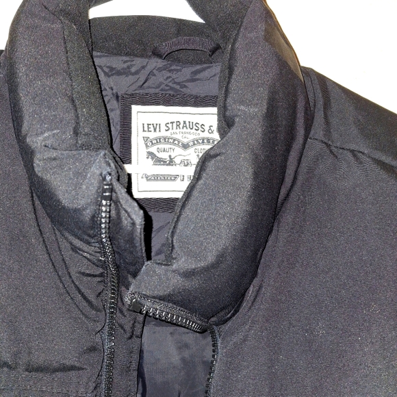 MENS LEVIS PUFFER COAT! EXCELLENT CONDITION! - Picture 2 of 6